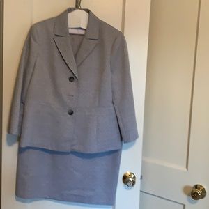 Light grey skirt suit